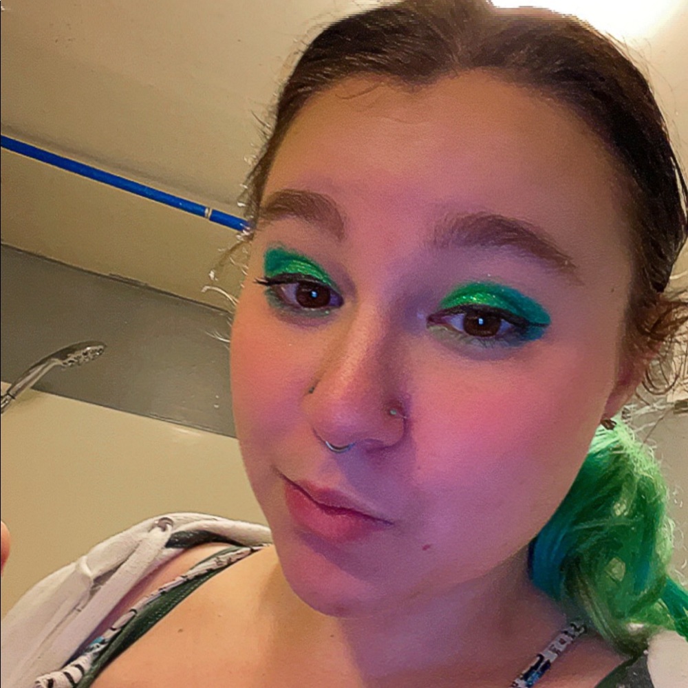 Meet your Posher, Shawna